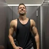 Ich habe eine angenehme Statur und bin
