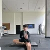 Zu mir: Ich habe eine sportliche Figur und bin